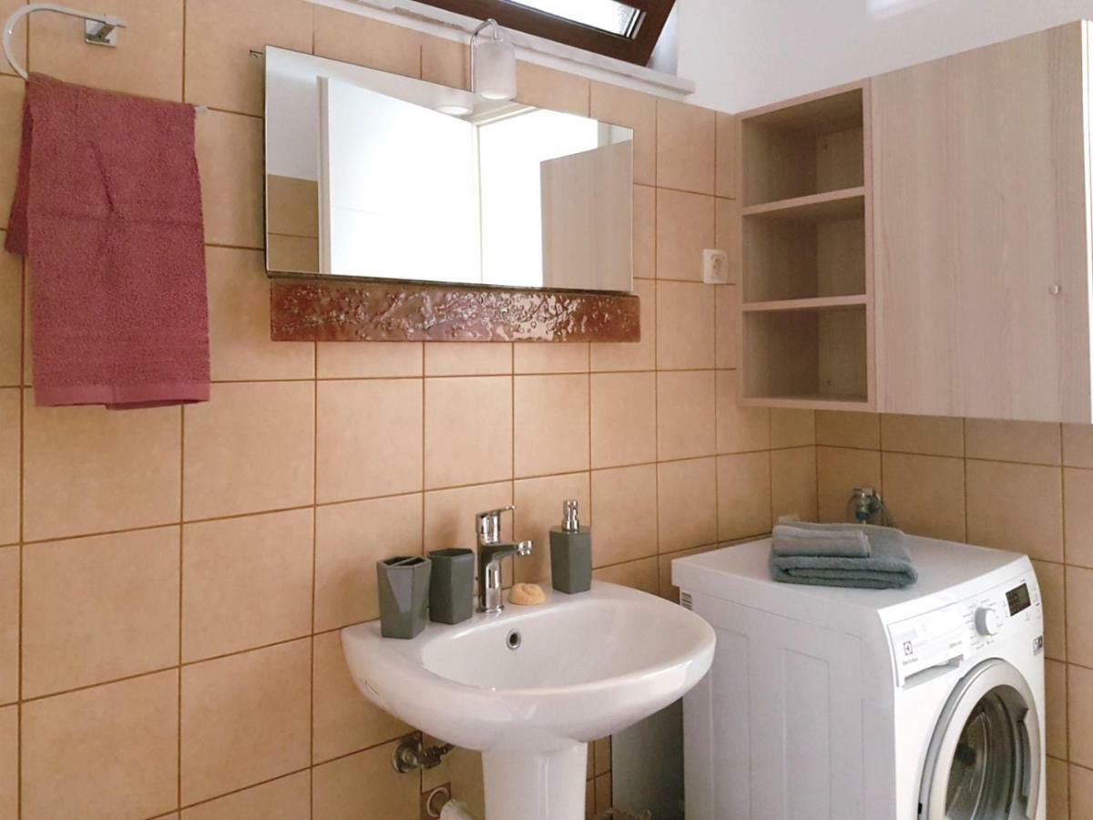 Emily' House Apartment Kissamos Bagian luar foto